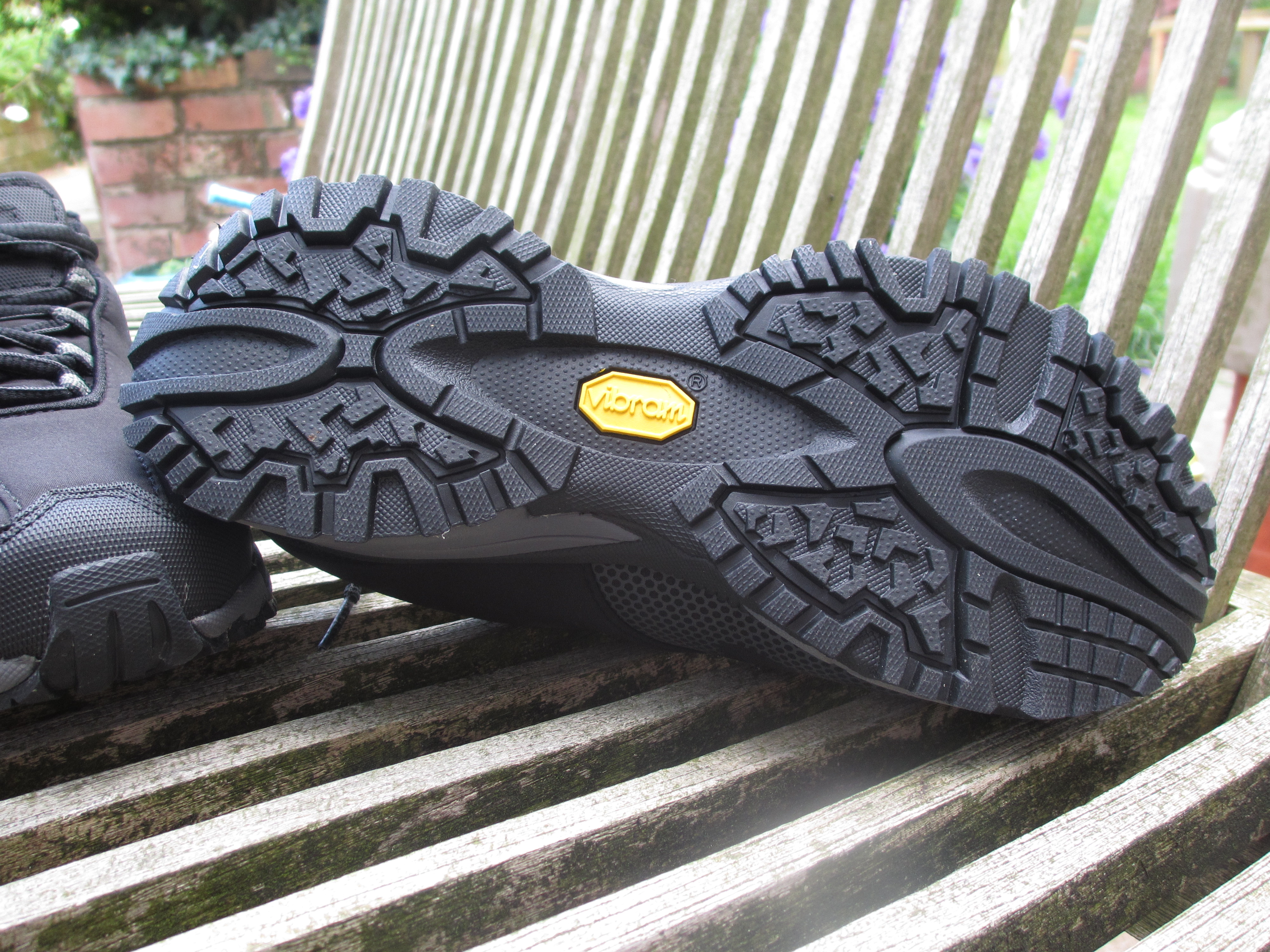 Vibram sole on DLX trail shoe